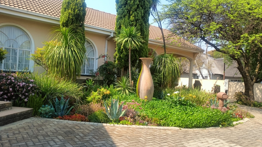 4 Bedroom Property for Sale in Wilkoppies North West